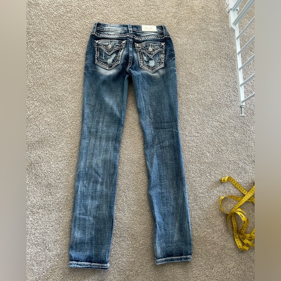 Miss me jeans like new. Wore a couple of times but they aren’t my stile anymore - Picture 5 of 8